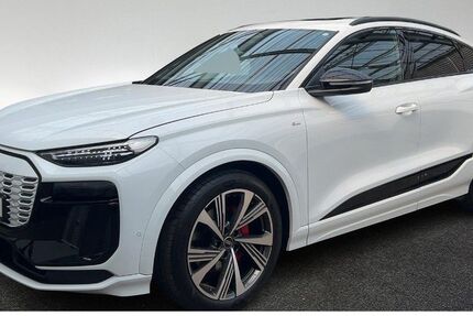 Audi Q6 e-tron 4.626 km 66.950 &euro; Hamburg 22529