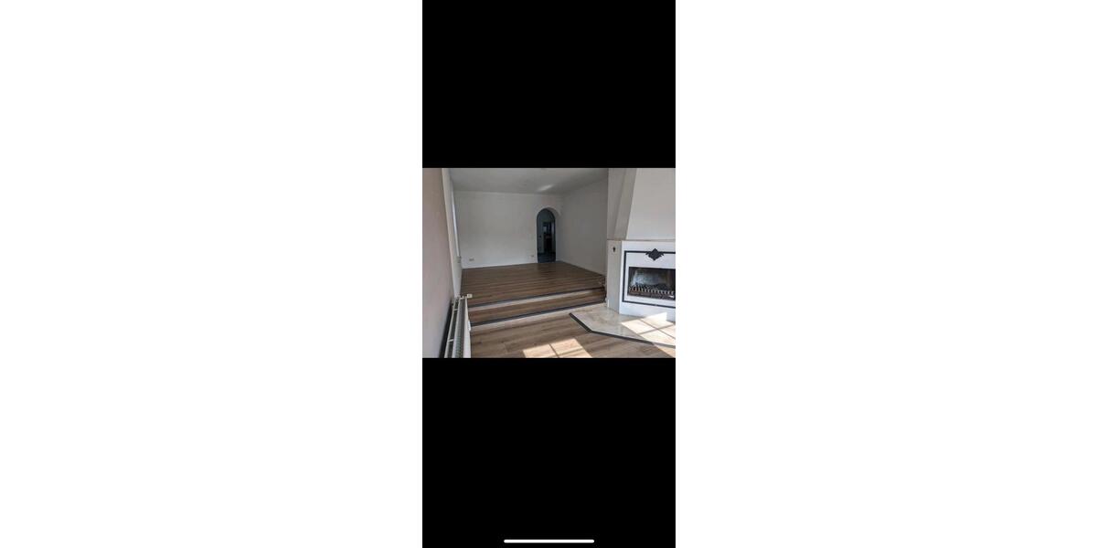 Etagenwohnung Osnabrück Gretesch - 3 Zimmer, 125 m&sup2;, 1.500&euro; | Angebot:26412512