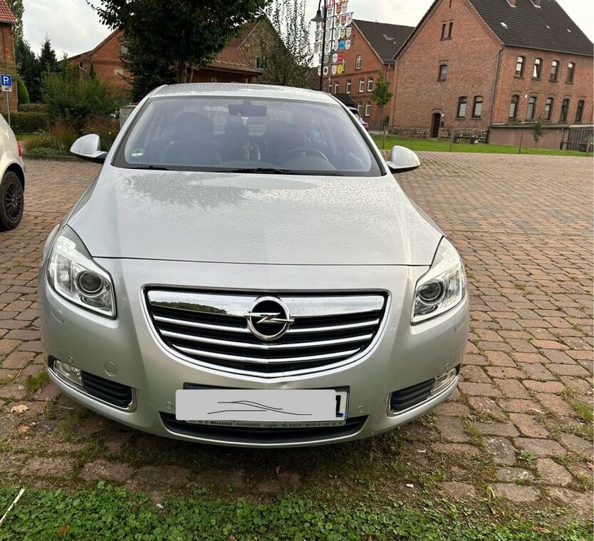 Opel Insignia 110.000 km 7.100 € Bad Pyrmont 31812