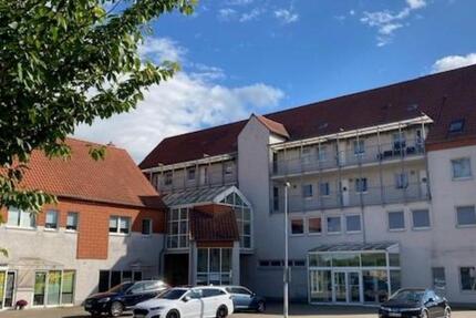 Gewerbeeinheit Gewerbefläche mit Parkplätzen in SFT zu vermieten! zimmer