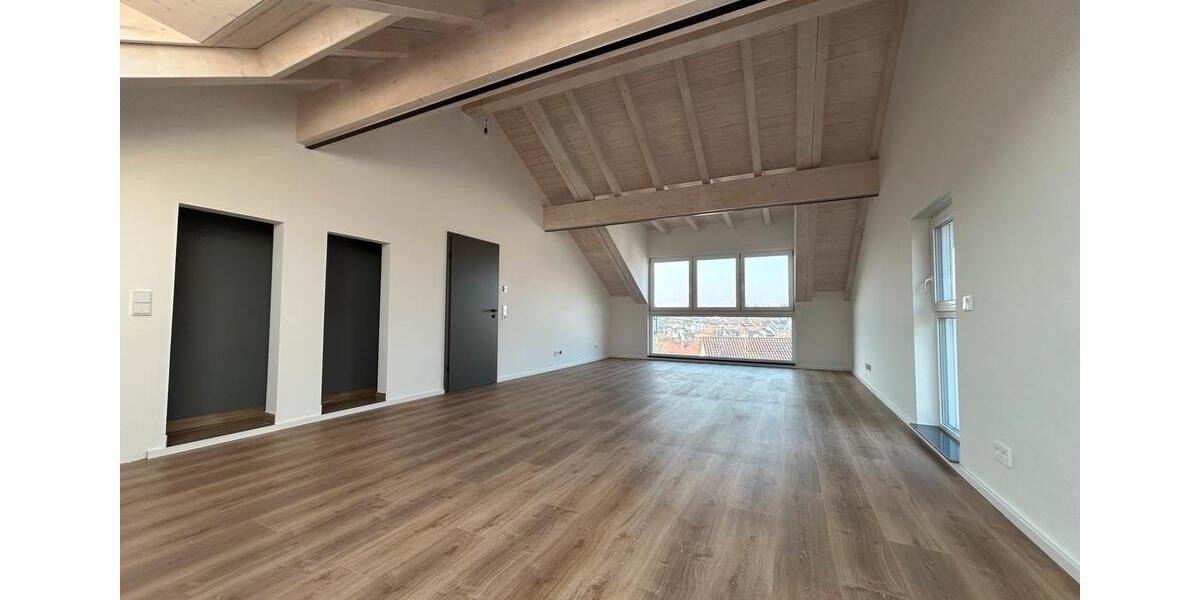 Maisonettenwohnung Hargesheim - 6 Zimmer, 205 m&sup2;, 2.200&euro; | Angebot:25083965