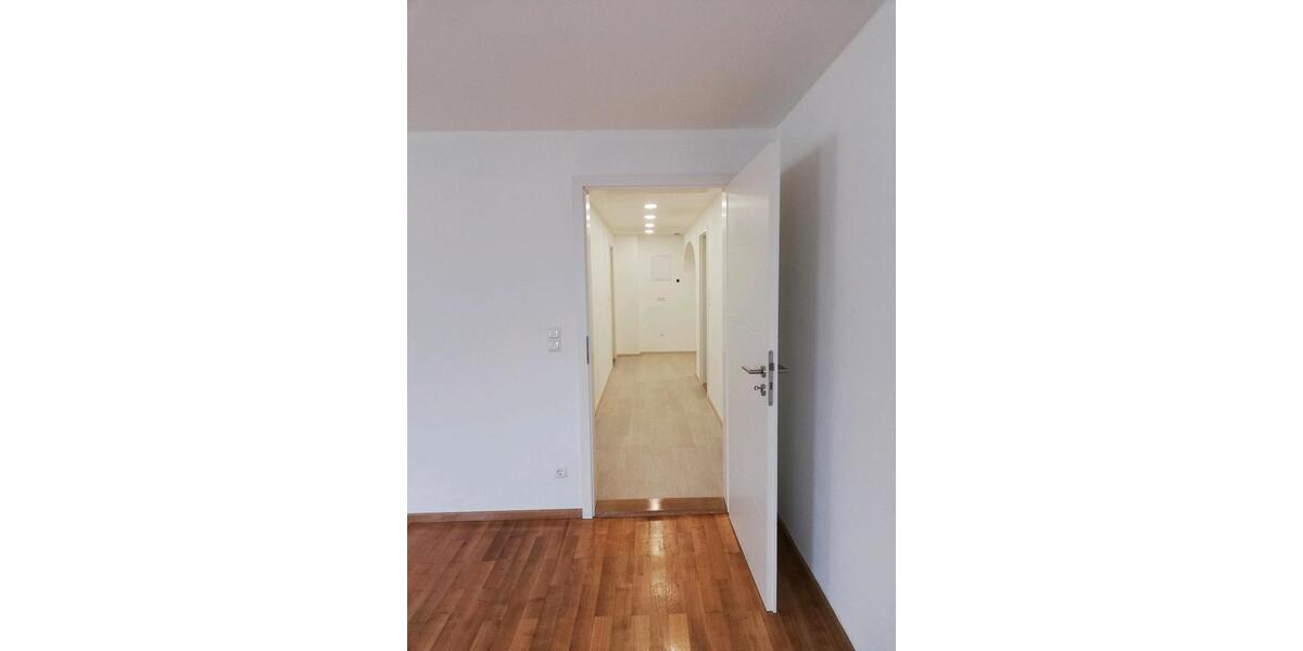 Etagenwohnung Untergriesbach - 3 Zimmer, 85 m&sup2;, 750&euro; | Angebot:24747319