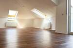 Lichtdurchflutete Dachgeschosswohnung mit zwei Balkonen und Tiefgaragenstellplatz 2 zimmer