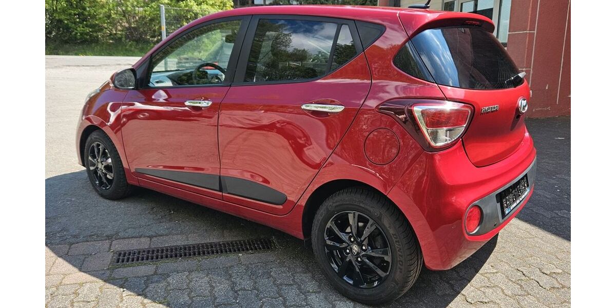 Hyundai i10 33.877 km 8.300 &euro; Erndtebrück 57339