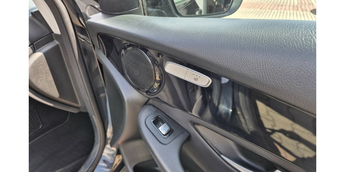 Mercedes-Benz GLC 250 4M Distronic, Rückfahrkamera, AppleCarplay 112.301 km 19.990 &euro; Rodgau 63110