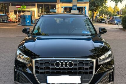 Audi Q2 44.323 km 25.000 &euro; Hamburg 22457