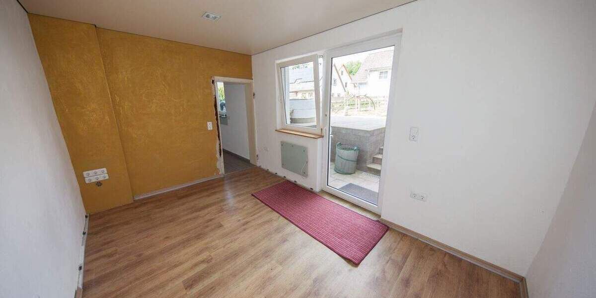 Mehrfamilienhaus, Wohnhaus Bad Rodach Elsa - 5 Zimmer, 140 m&sup2;, 220.000&euro; | Angebot:25746306