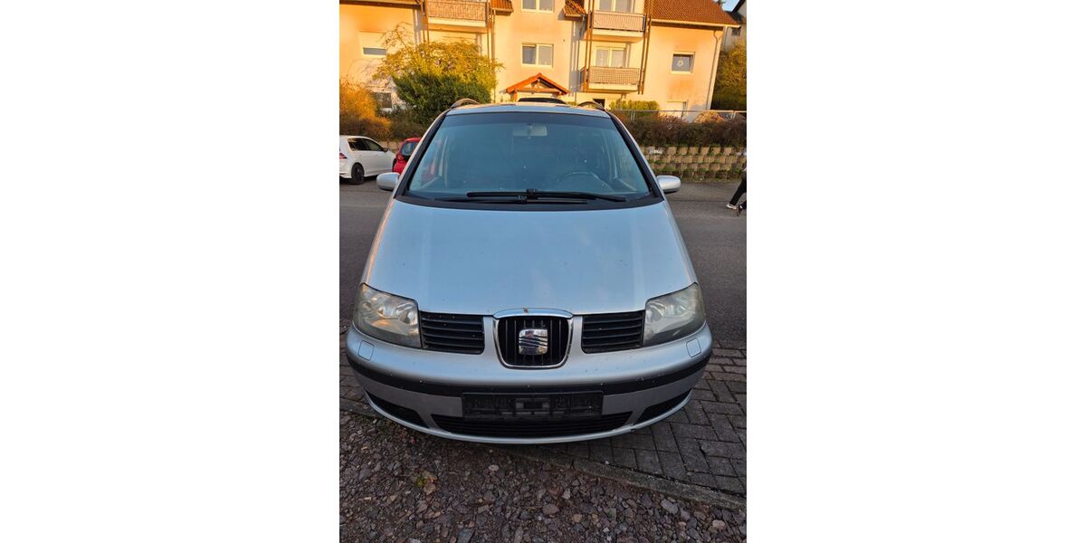 Seat Alhambra 257.000 km 2.100 &euro; Merzig 66663