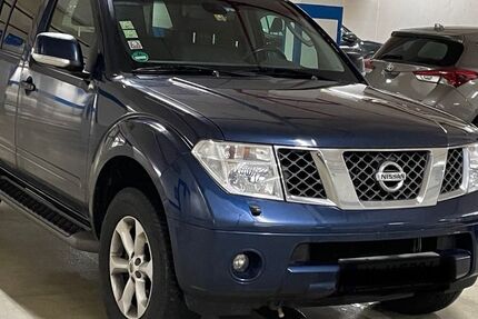 Nissan Pathfinder 108.000 km 12.480 € Germering bei München (7km westl. von München) 82110