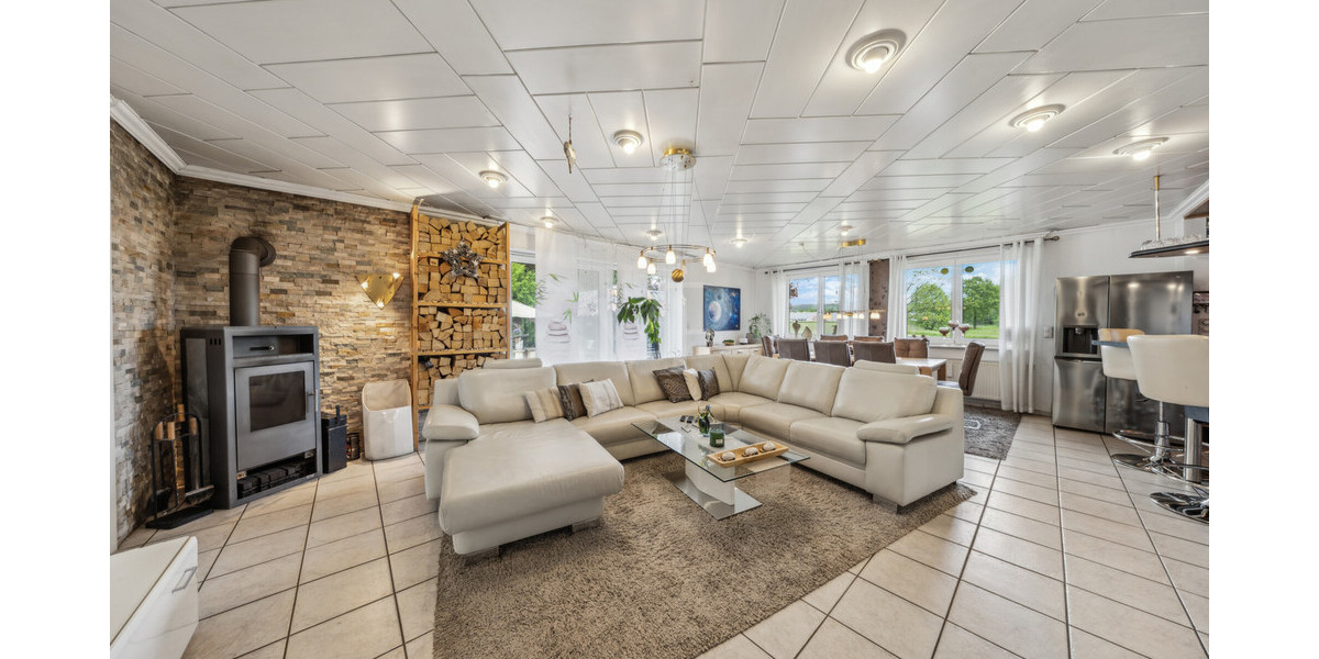 Luxus im Grünen: Traumgarten trifft Top-Invest – Selbsttragendes Refugium im Außenbereich 11 zimmer