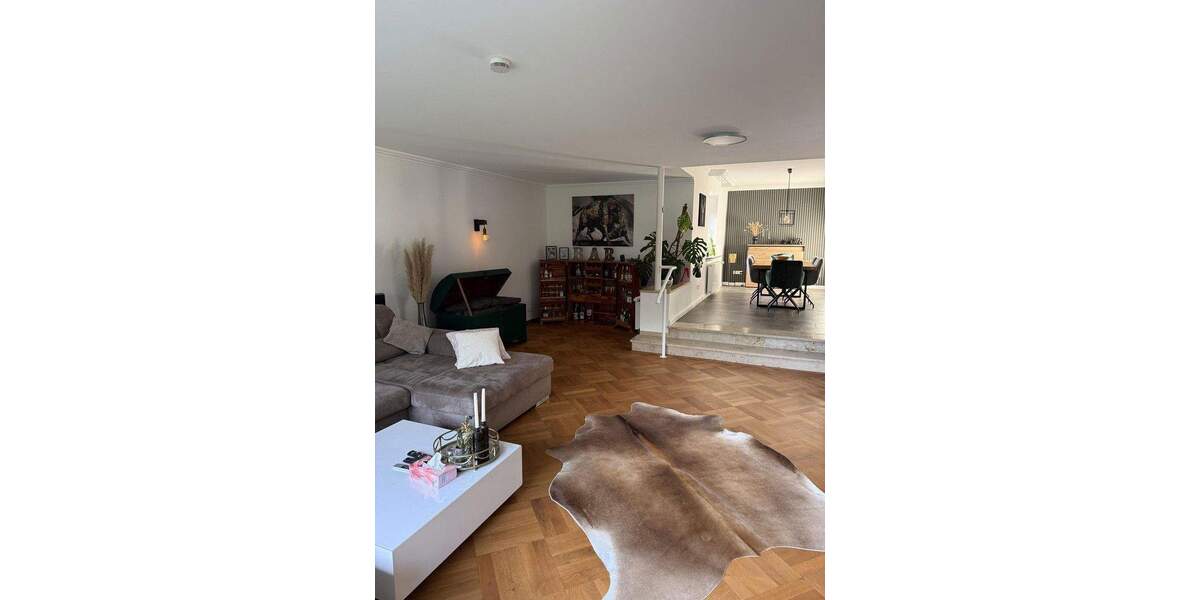 Doppelhaushälfte Neumünster Innenstadt - 5 Zimmer, 125 m&sup2;, 389.000&euro; | Angebot:25216332