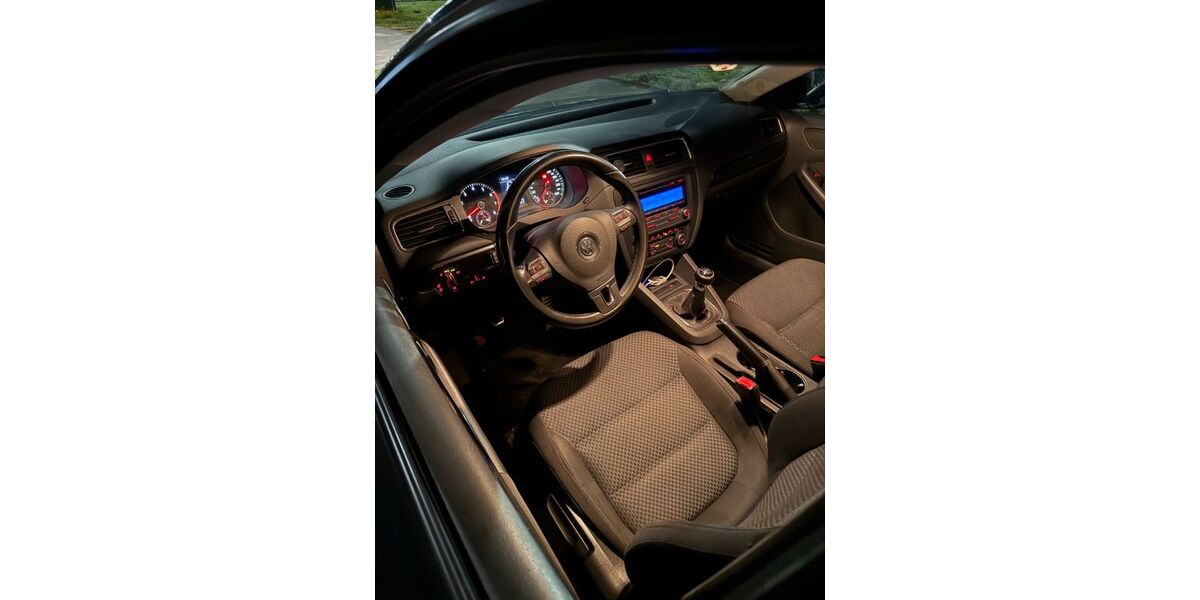 VW Jetta 189.238 km 2.990 &euro; Bielefeld 33611