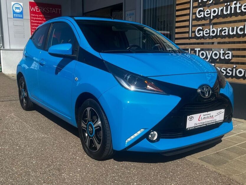 Aygo (X)