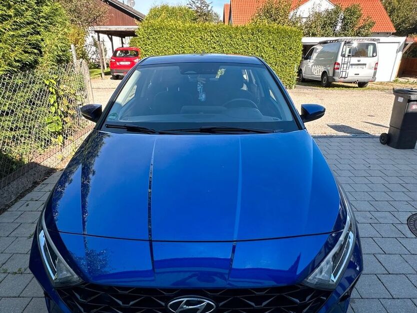 i20