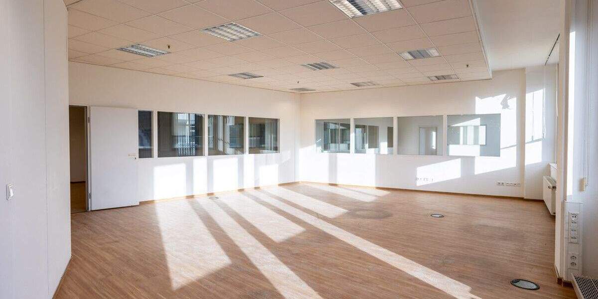 Gewerbeobjekt Delmenhorst Mitte - 5 Zimmer, 250 m&sup2;, 2.375&euro; | Angebot:24581317