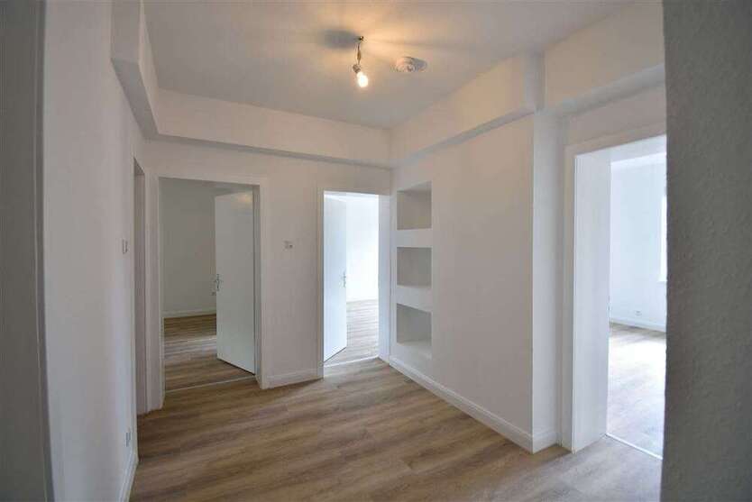 Wohnung zum Mieten in Krefeld 1.095 € 98.75 m²