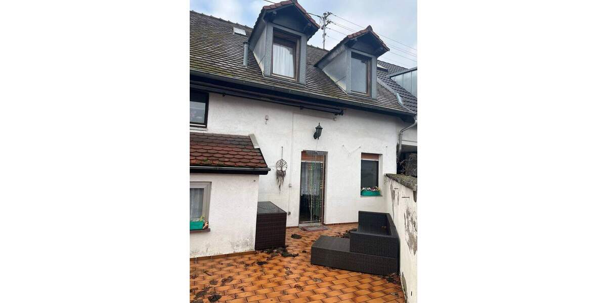 Reihenmittelhaus Karlsruhe Hagsfeld - 6 Zimmer, 111 m&sup2;, 320.000&euro; | Angebot:24791679