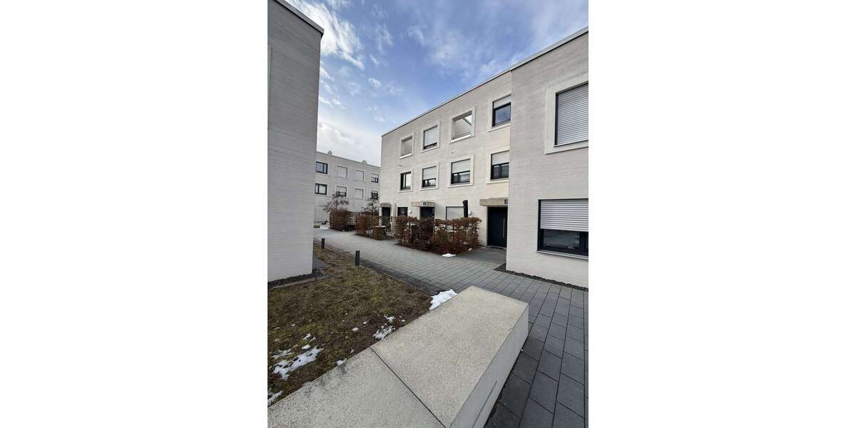 Etagenwohnung Ingolstadt Monikaviertel - 4 Zimmer, 112 m&sup2;, 1.525&euro; | Angebot:25054624