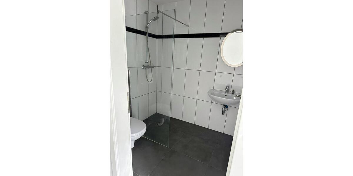 Erdgeschoßwohnung Gummersbach Berstig Süd - 1 Zimmer, 25 m&sup2;, 450&euro; | Angebot:26660196
