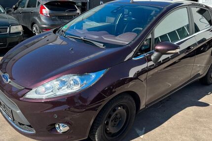 Ford Fiesta 270.000 km 1.950 &euro; Detmold 32758