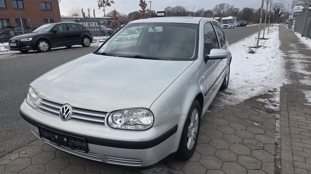 VW Golf 202.000 km 2.150 &euro; Kaltenkirchen 24568