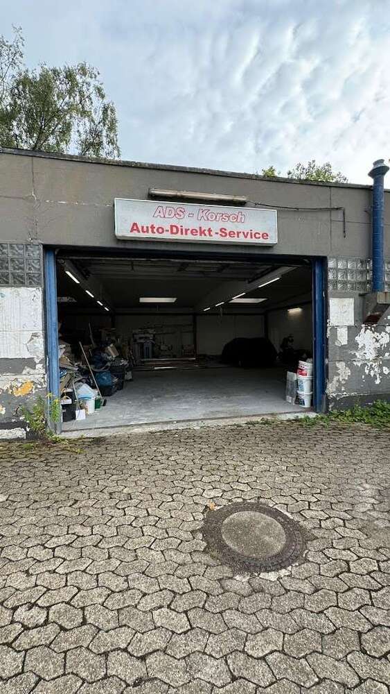 Halle in Oberhausen 1.200 € 250 m²