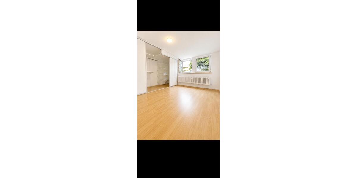 Dachgeschoßwohnung Neuwied - 6 Zimmer, 150 m&sup2;, 1.300&euro; | Angebot:26662816