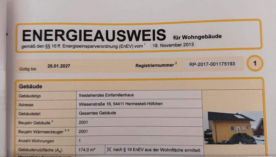 Einfamilienhaus Hermeskeil - 6 Zimmer, 150 m&sup2;, 380.000&euro; | Angebot:26993991