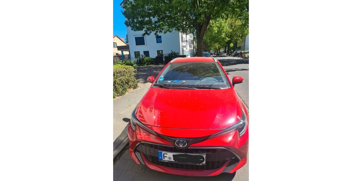 Toyota Corolla 70.000 km 20.900 &euro; Frankfurt am Main 60386