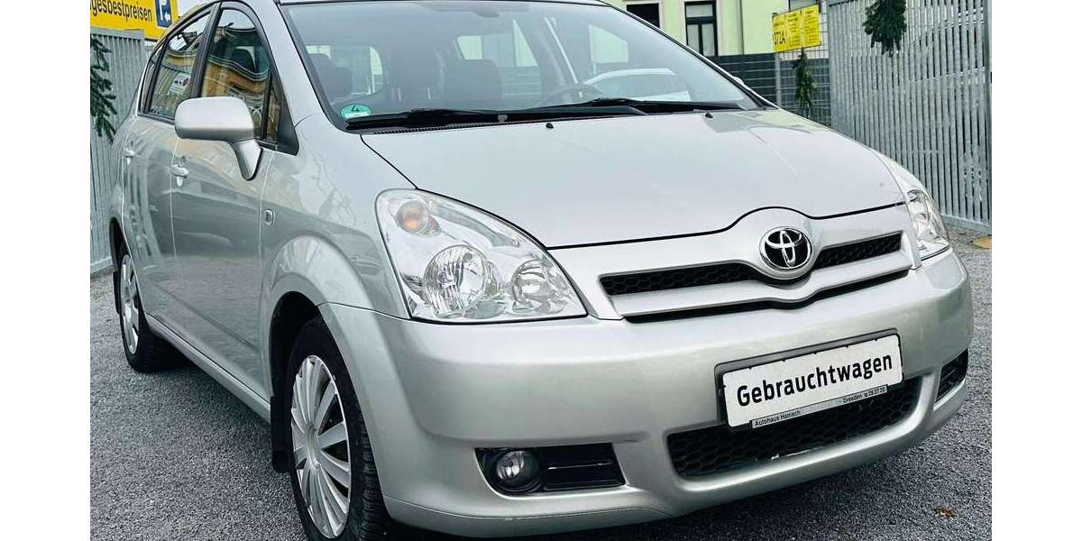 Toyota Corolla Verso 91.000 km 6.999 &euro; Dresden 01259