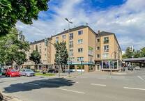 2,5 Zimmer - renoviert - zentrale Lage - große Terrasse
