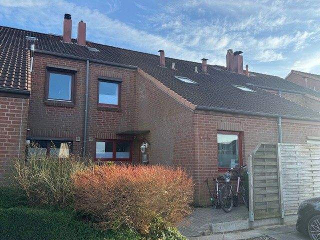 Reihenmittelhaus Schönberg - 6 Zimmer, 120 m&sup2;, 1.250&euro; | Angebot:25523411