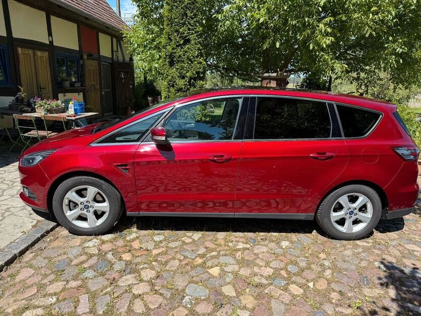 S-Max