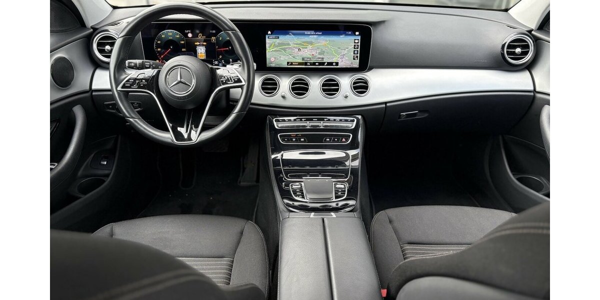 Mercedes-Benz E 200 d VIRTUAL+COCKPIT/KAMERA/NAVI/CARPLAY/SHZ 109.838 km 25.900 &euro; Villingen-Schwenningen 78054