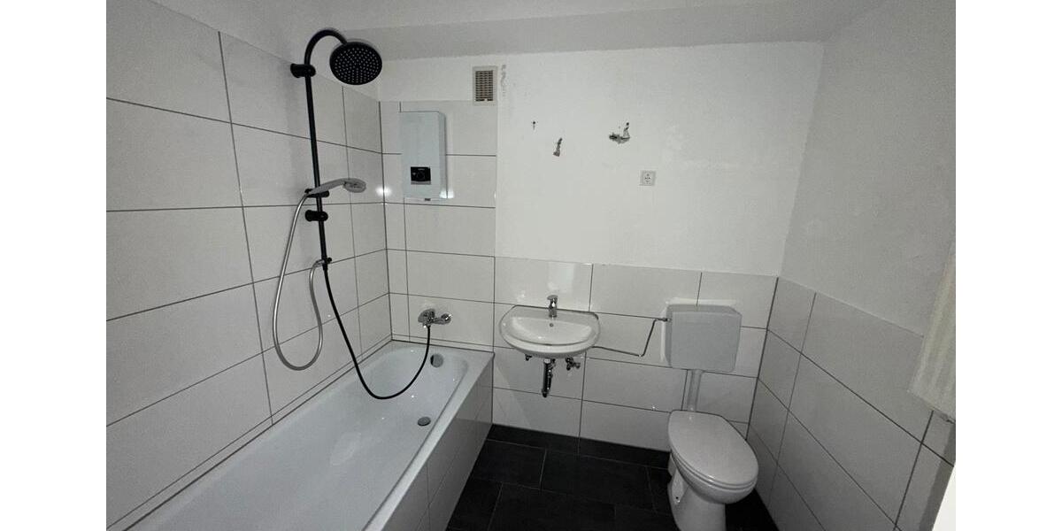 Etagenwohnung Reichenbach im Vogtland - 2 Zimmer, 45 m&sup2;, 190&euro; | Angebot:26678318