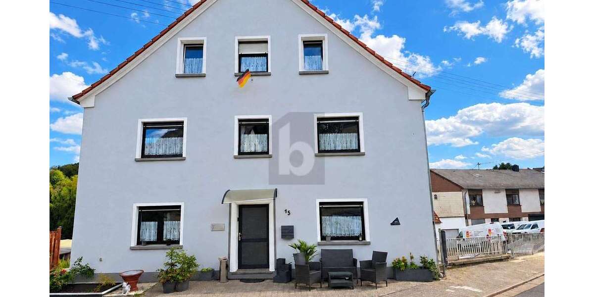 Einfamilienhaus Freisen - 9 Zimmer, 230 m&sup2;, 249.000&euro; | Angebot:27364844
