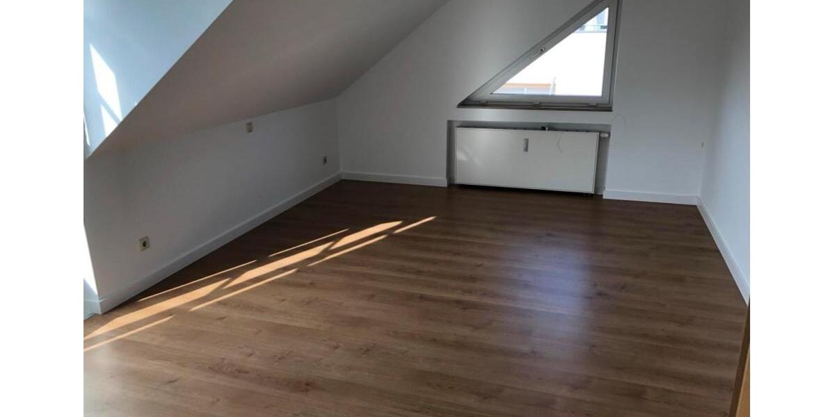 Dachgeschoßwohnung Ahrensfelde - 2 Zimmer, 57 m&sup2;, 967&euro; | Angebot:26662769