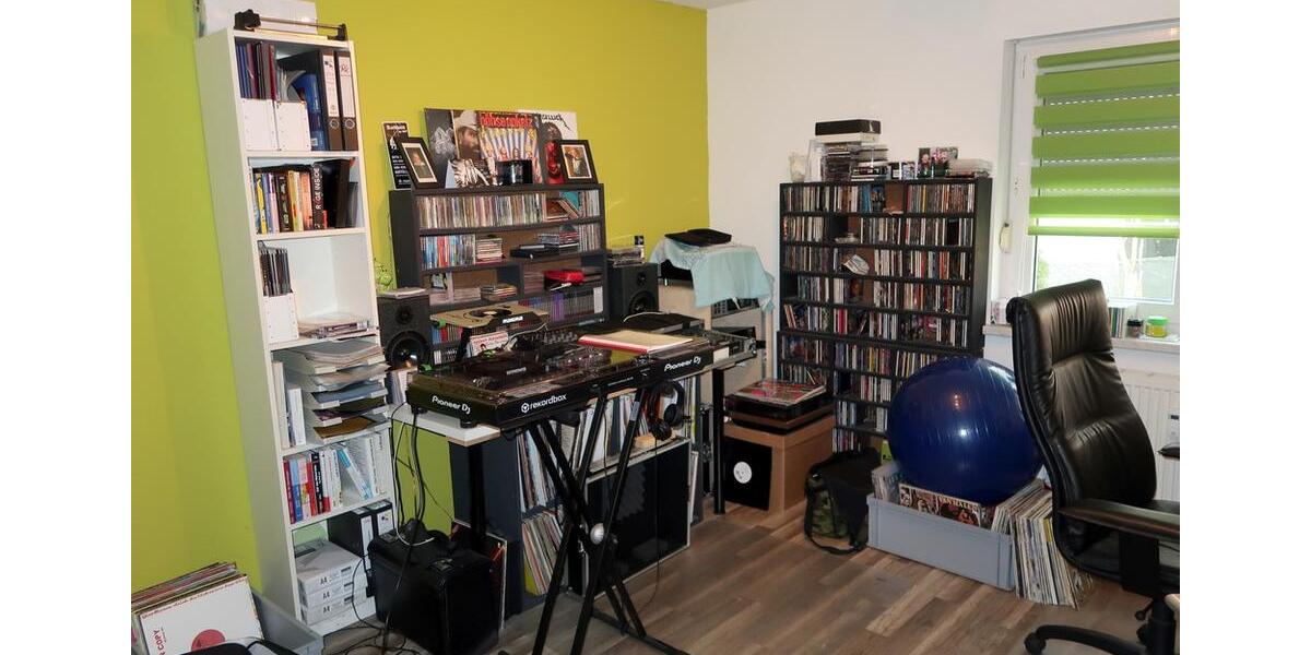 Erdgeschoßwohnung Uhingen - 4.5 Zimmer, 116 m&sup2;, 1.023&euro; | Angebot:26249344