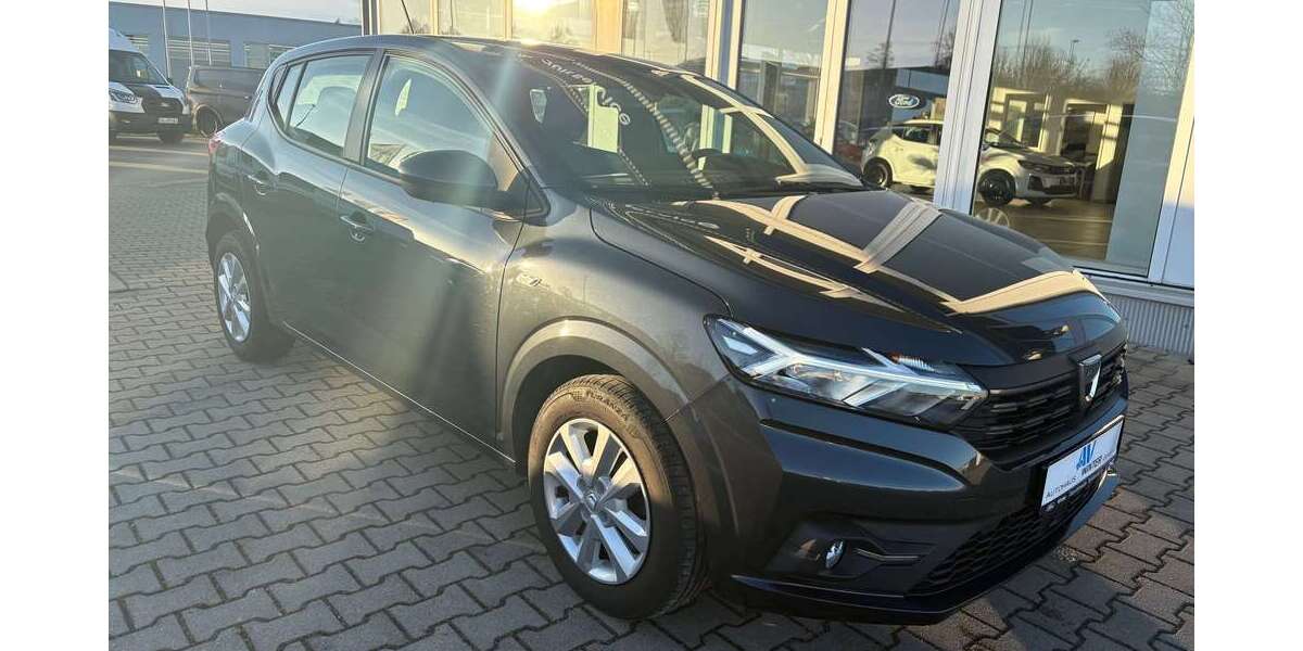 Dacia Sandero 44.250 km 10.790 &euro; Dippoldiswalde 01744