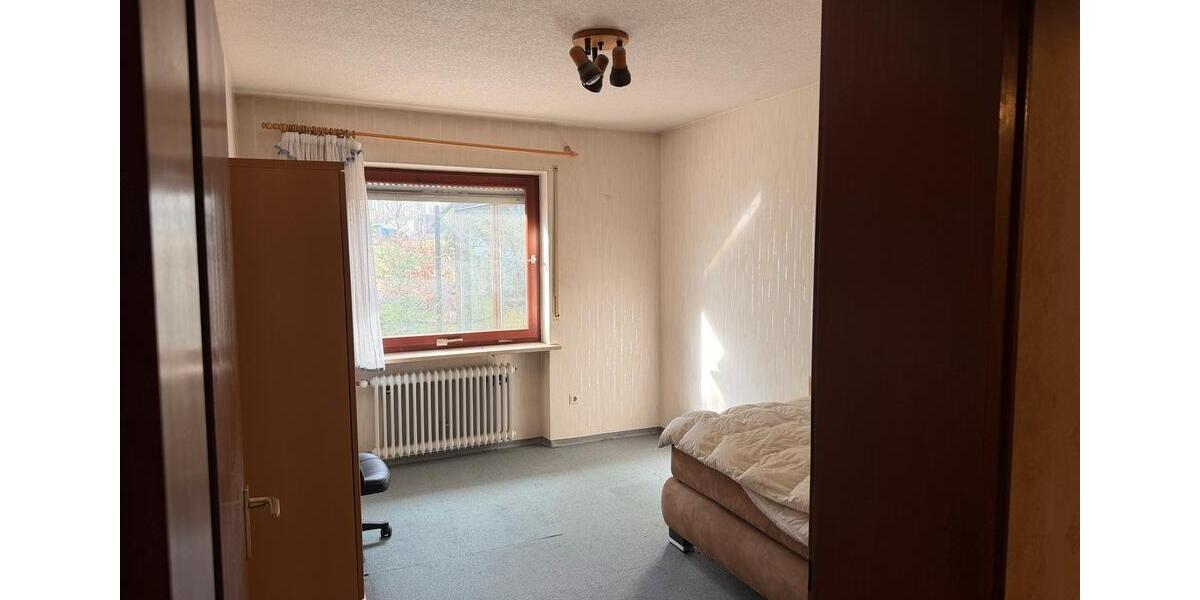Erdgeschoßwohnung Fürth Eigenes Heim - 5 Zimmer, 250 m&sup2;, 1.700&euro; | Angebot:25126681