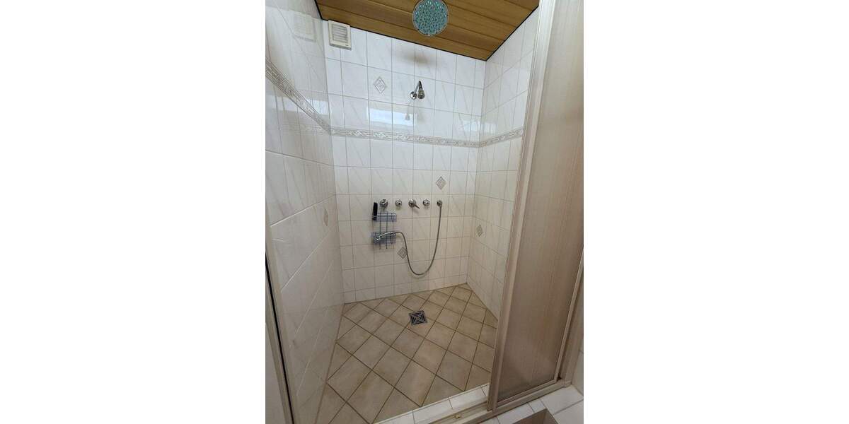 Einfamilienhaus Kaltenkirchen - 9 Zimmer, 415 m&sup2;, 698.400&euro; | Angebot:25782138