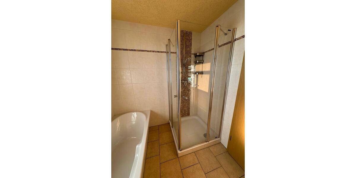 Dachgeschoßwohnung Aschersleben - 3 Zimmer, 85 m&sup2;, 669&euro; | Angebot:26441632