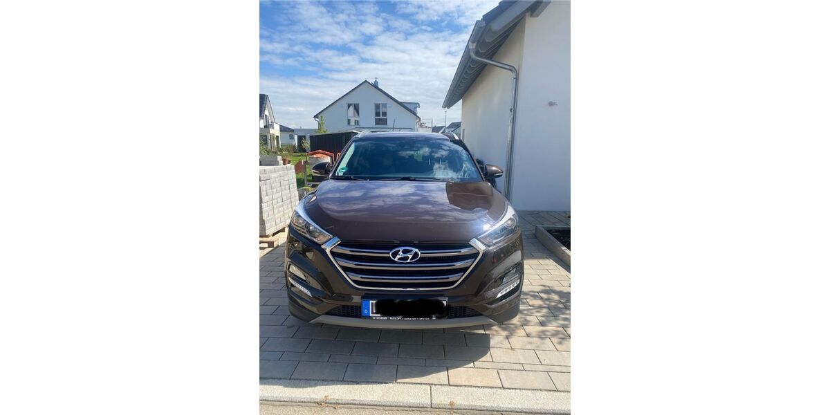 Hyundai TUCSON 69.000 km 15.300 &euro; Oberriexingen 71739