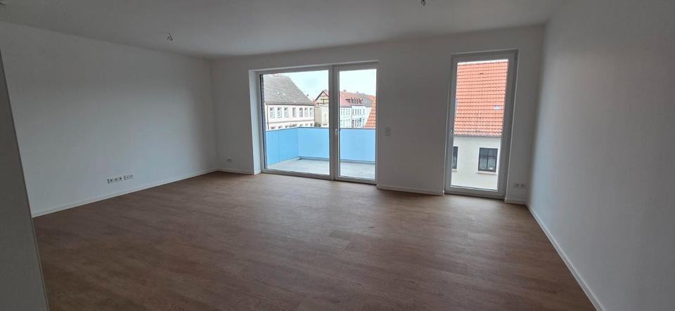 Etagenwohnung Pasewalk - 2 Zimmer, 81 m&sup2;, 1.053&euro; | Angebot:26562923