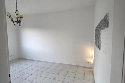 Wohnung Bochum Bochum-Mitte - 1 Zimmer, 24 m&sup2;, 280&euro; | Angebot:25905028