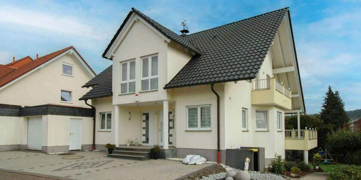 Freistehendes Einfamilienhaus mit großem Garten und Top-Potenzial zur flexiblen Nutzung 8 zimmer