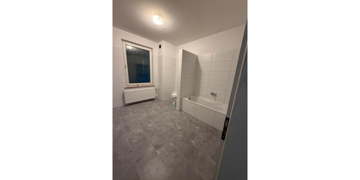 Etagenwohnung Lübbecke - 2 Zimmer, 76 m&sup2;, 750&euro; | Angebot:25598780