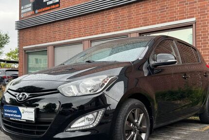 Hyundai i20 92.000 km 6.990 &euro; Rüsselsheim am Main 65428