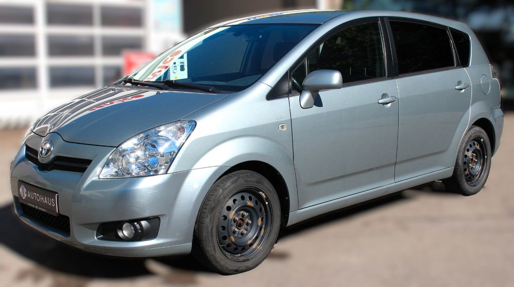 Toyota Corolla Verso 158.000 km 4.999 € München 80636