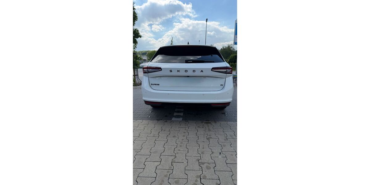 Skoda Superb 17.500 km 48.000 &euro; Wuppertal 42111
